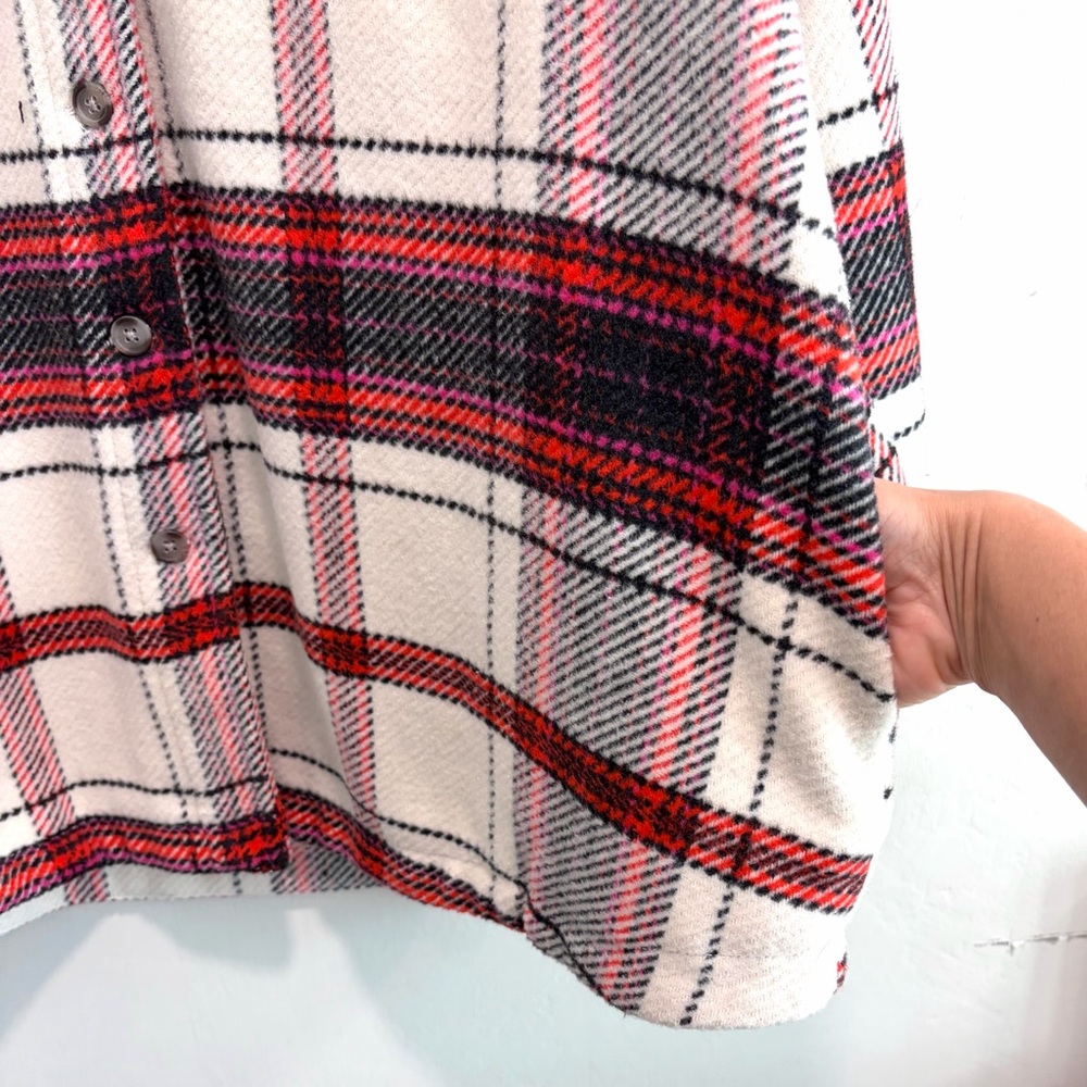 Universal Thread Plaid Button Down Shacket Jacket - Picture 6 of 14